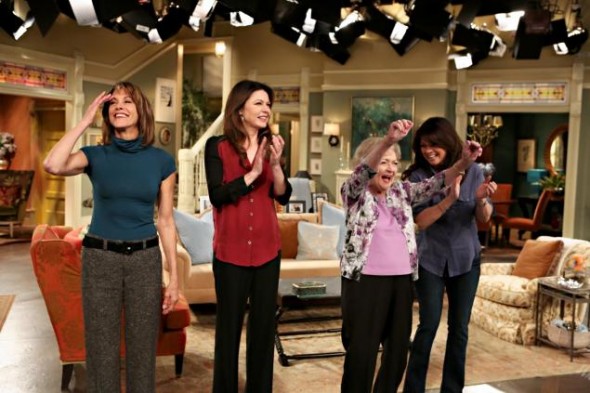 Hot in Cleveland LIVE