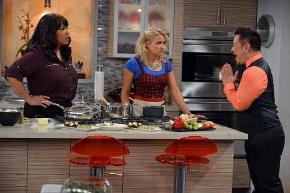 Young & Hungry TV show on ABC Family: season 2
