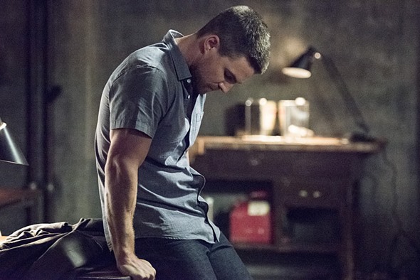 Arrow TV show on CW: premiere ratings (cancel or renew?)