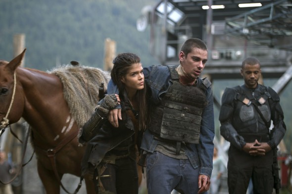 The 100 TV show on The CW: season 3 (canceled or renewed?)