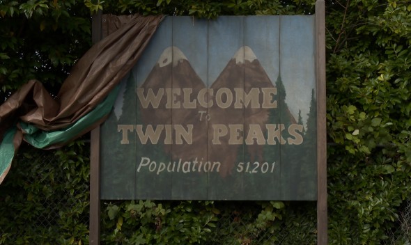 Twin Peaks TV show on Showtime: season one canceled or renewed