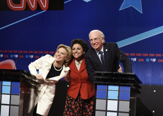 Saturday Night Live TV show on NBC: Seinfeld "Elaine and Bernie Sanders" sketch