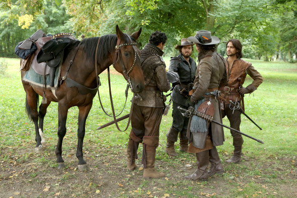 Porthos (HOWARD CHARLES) Athos (TOM BURKE), Aramis (SANTIAGO CABRERA) and D’Artagnan (LUKE PASQUALINO). © BBC 2014.