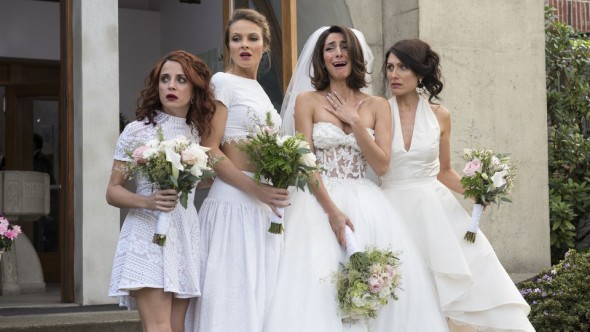 Girlfriends Guide To Divorce TV show on Bravo: season 3, season 4, season 5 renewals
