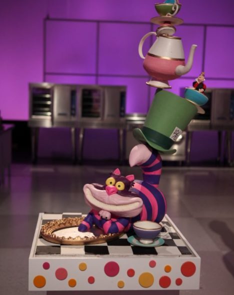 Cake Wars TV show on Food Network: season 4 (canceled or renewed?).