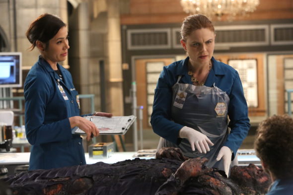 BONES: L-R: Michaela Conlin, Emily Deschanel and T.J. Thyne in the "The Nightmare Within The Nightmare" season finale episode of BONES airing Thursday, July 21 (8:00-9:00 PM ET/PT) on FOX. ©2016 Fox Broadcasting Co. Cr: Patrick McElhenney/FOX