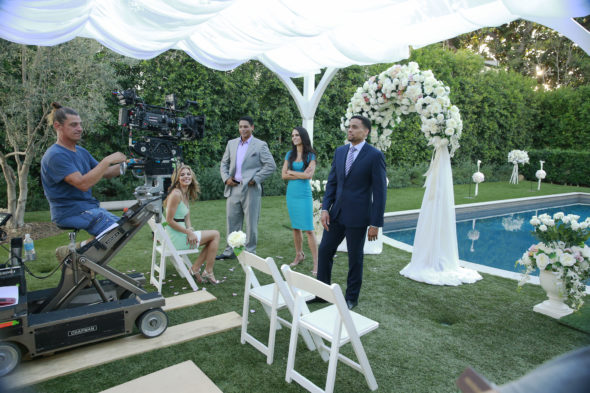 Secrets and Lies TV show on ABC: season 2 behind scenes photos (canceled or renewed?).