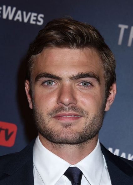 Alex Roe. The Deep TV show pilot on Freeform: production begins (canceled or renewed?)