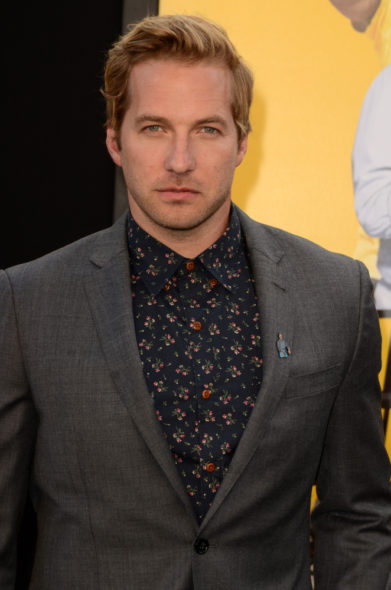 Veronica Mars alum Ryan Hansen to guest star in The Mindy Project TV show on Hulu: season 5 (canceled or renewed?)