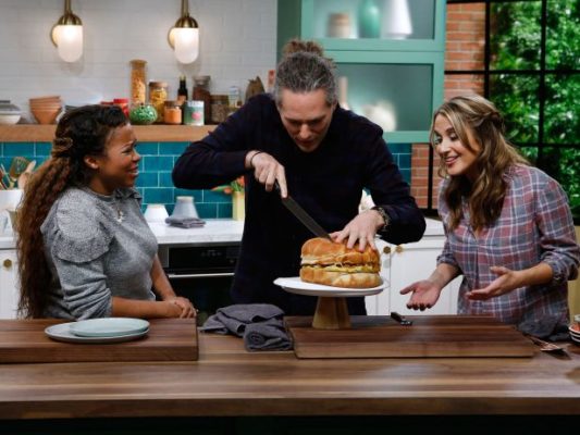 Kitchen Sink TV show on Food Network: canceled or renewed?