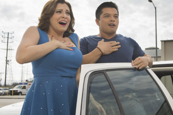 Crazy Ex-Girlfriend TV show on The CW: season three renewal