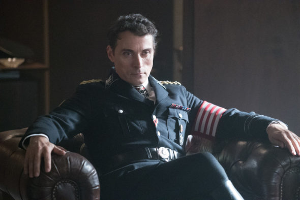 The Man in the High Castle TV show on Amazon: season 2 premiere (canceled or renewed?)