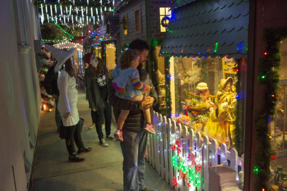 The Great Christmas Light Fight TV show on ABC: Season 4 Viewer Votes (episode ratings)