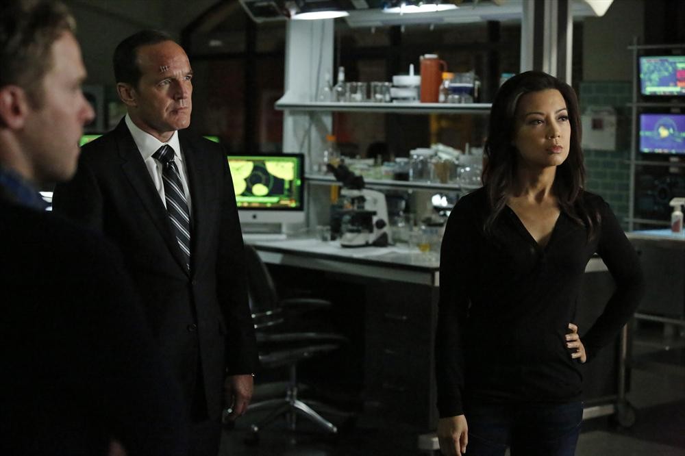 TV Ratings: Marvel's Agents of SHIELD, Hell's Kitchen, Chicago Fire ...