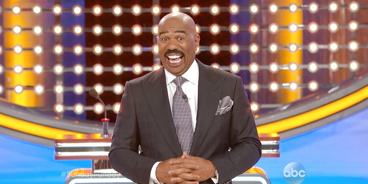 IndyCar drivers defeat swimsuit models in 'Celebrity Family Feud'