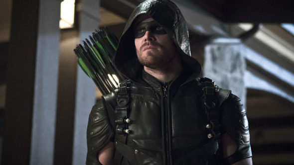 Arrow Big Bad To Return For 100th Episode And Big Crossover