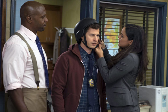 Brooklyn Nine-Nine TV show on FOX: season 4 (canceled or renewed?)