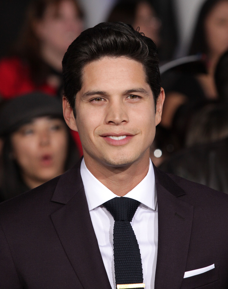 Mayans MC: JD Pardo & John Ortiz Cast in Sons of Anarchy Spin-off Pilot ...