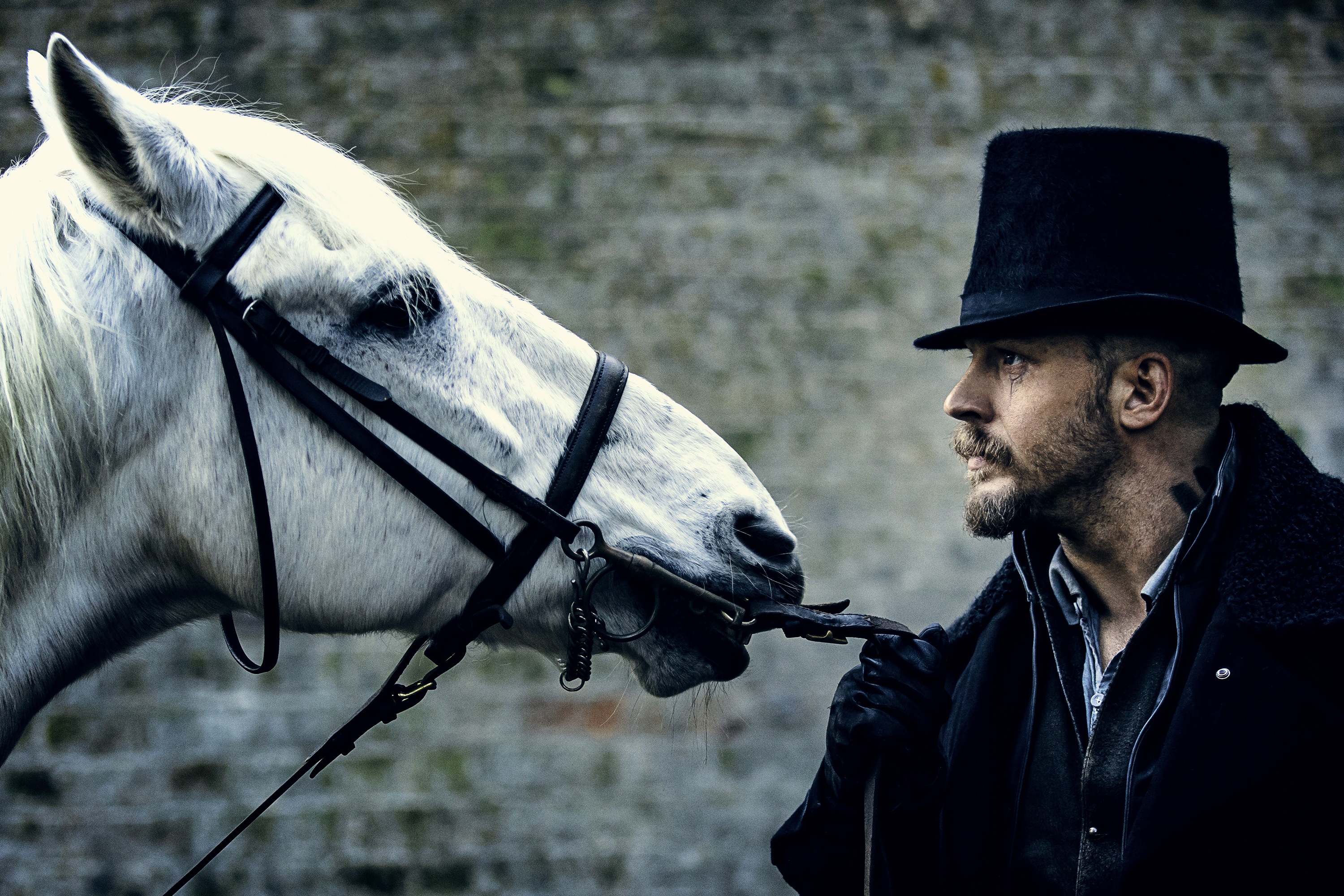 Taboo On Fx Cancelled Or Season 2 Release Date Canceled