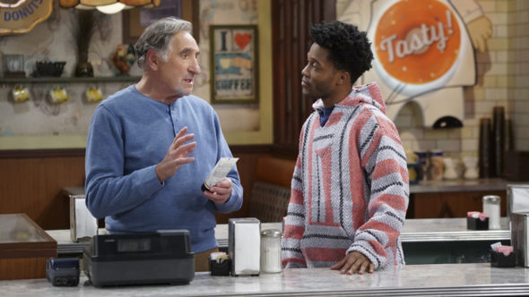 Superior Donuts TV show on CBS: season 2