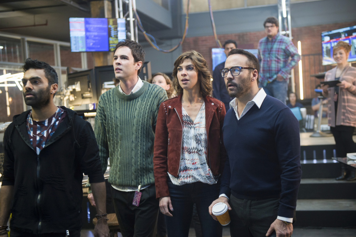 Wisdom of the Crowd: Jeremy Piven Is Solving a Murder in New CBS Drama ...