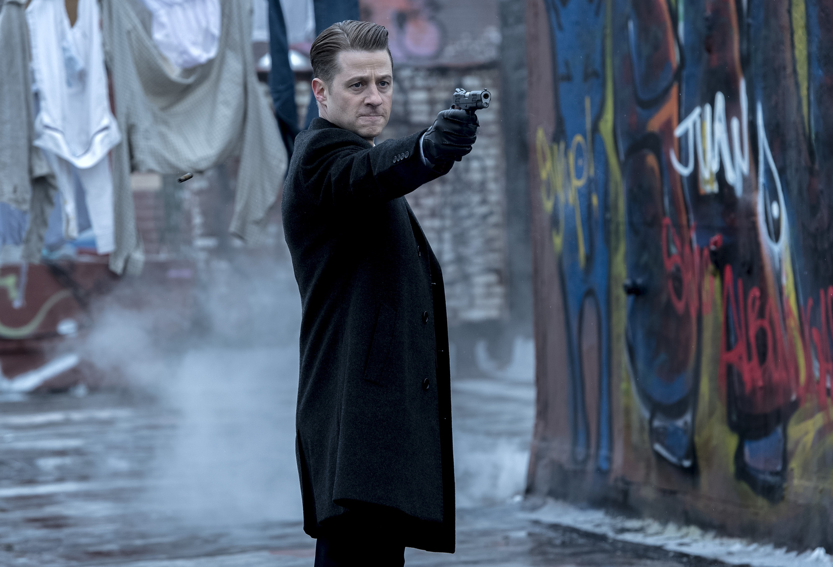 Gotham TV Show on FOX: canceled or renewed?