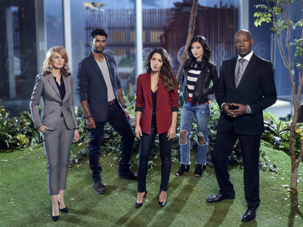 Champions: Cancelled; No Season Two for NBC Sitcom - canceled + renewed TV  shows, ratings - TV Series Finale