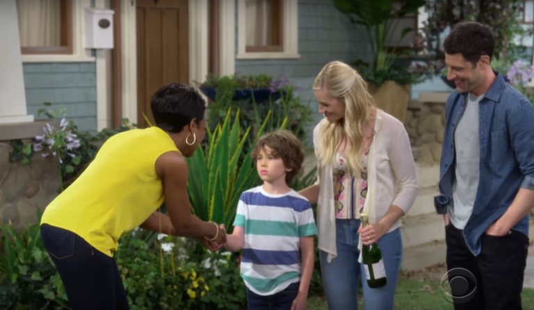 The Neighborhood: CBS Previews New Beth Behrs Comedy Series - canceled