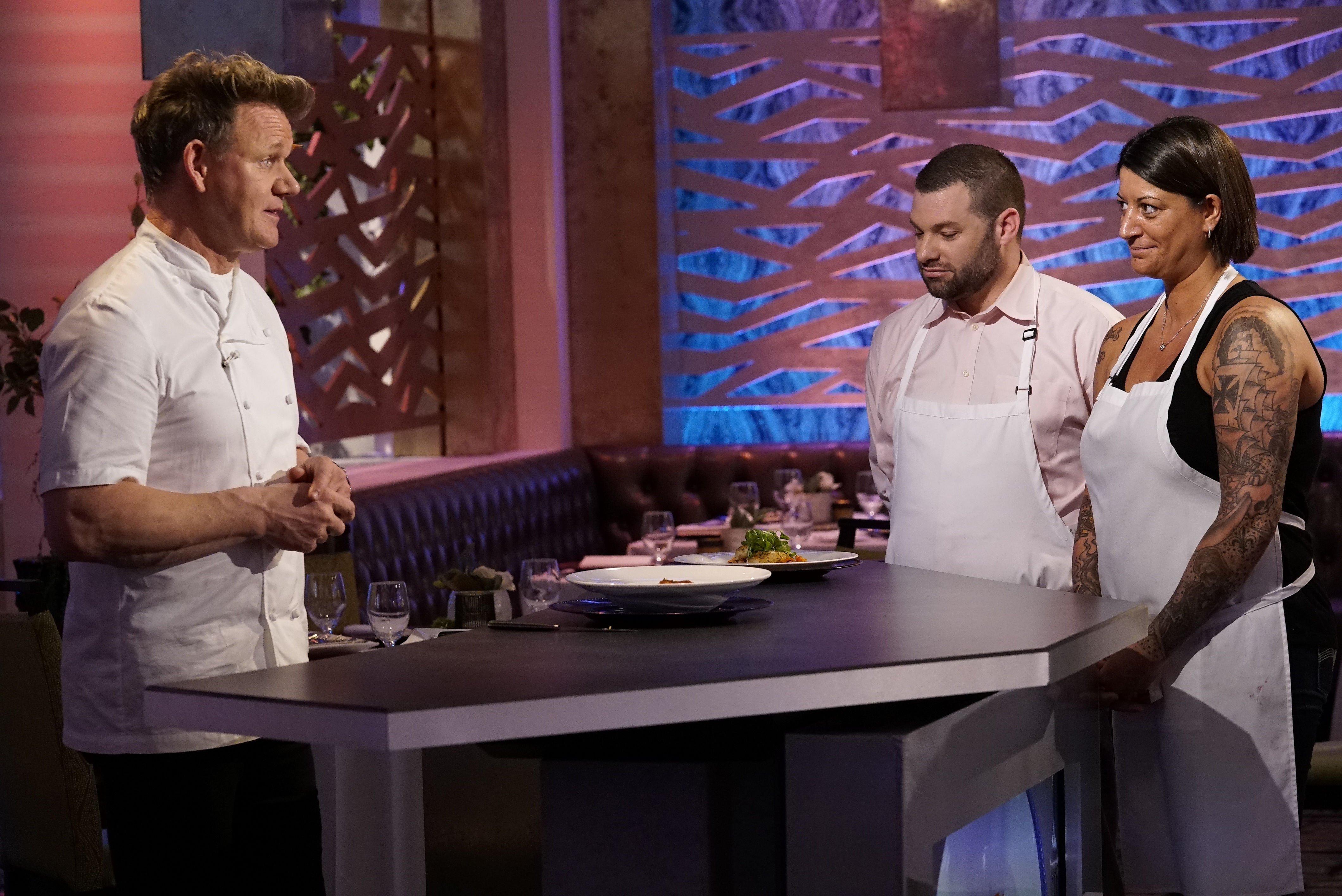 Hell S Kitchen On Fox Canceled Or Season 19 Release Date Canceled Renewed Tv Shows Tv Series Finale