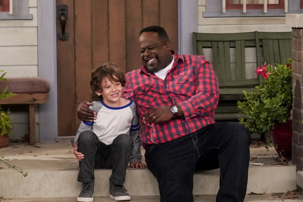 The Neighborhood TV Show On CBS Season One Viewer Votes Canceled 