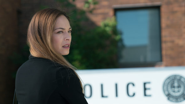 Burden of Truth TV show on The CW: canceled or season 3? (release date); Vulture Watch