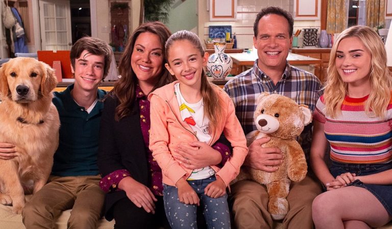 American Housewife On Abc Cancelled Or Season 5 Release Date Canceled Renewed Tv Shows