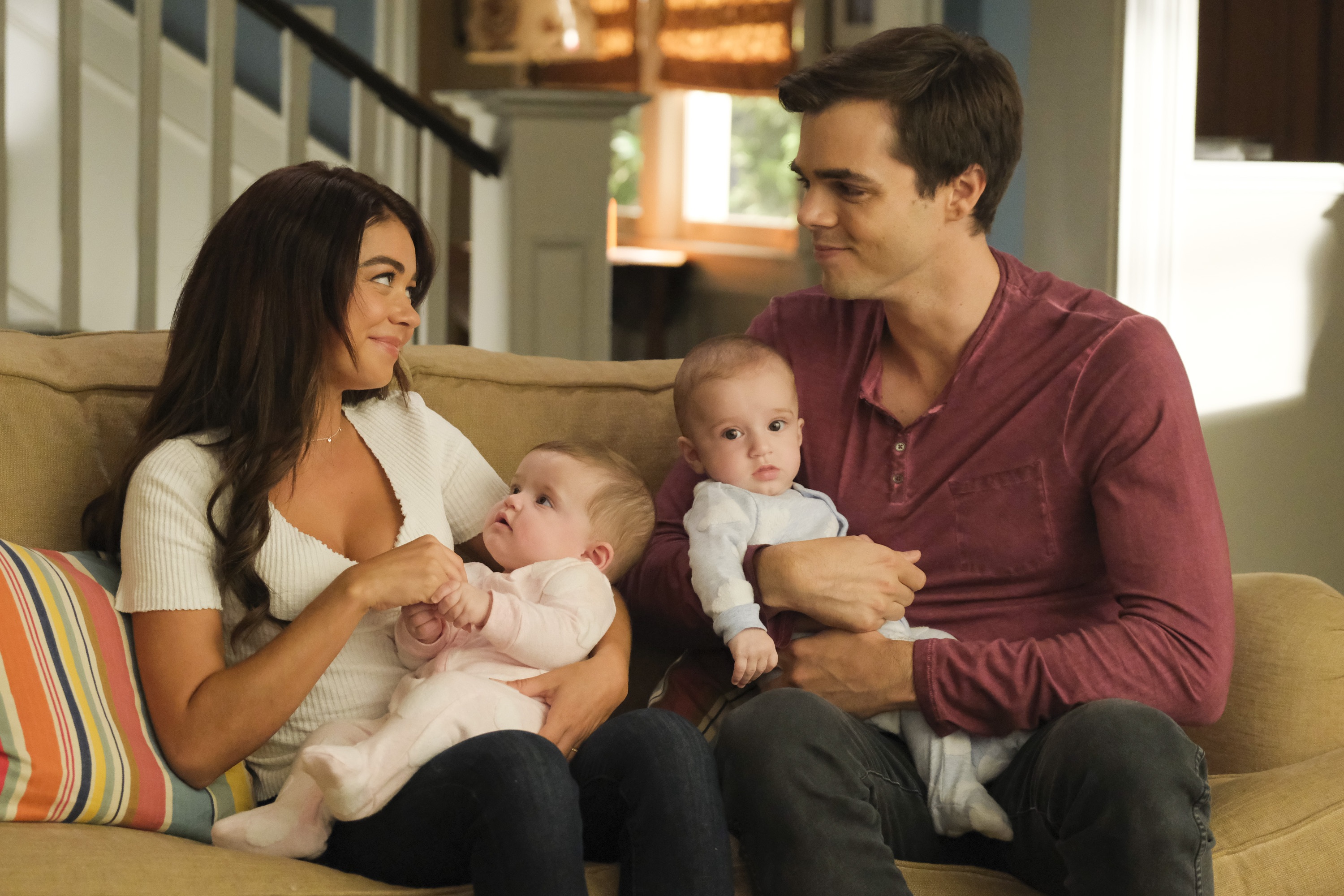 Modern Family Tv Show On Abc Season 11 Viewer Votes Canceled Renewed Tv Shows Tv Series Finale