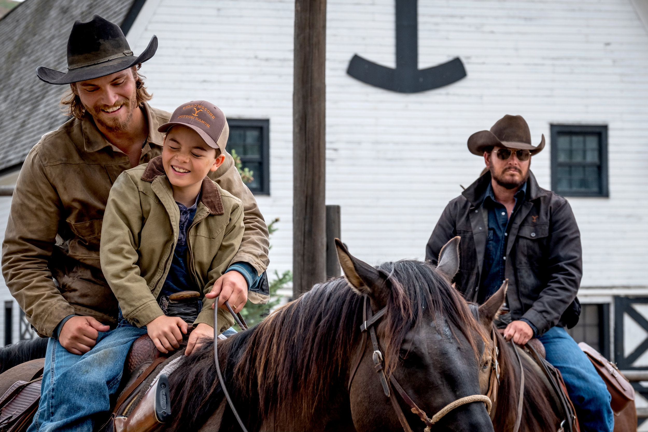 Download Yellowstone TV Show on Paramount Network: Season Three Viewer Votes - canceled + renewed TV ...