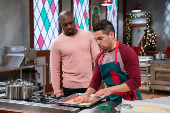 Food Network Christmas Cookie Challenge Contestants 2022 Christmas Cookie Challenge: Season Four; Food Network Series To Have Fewer  Episodes - Canceled + Renewed Tv Shows - Tv Series Finale