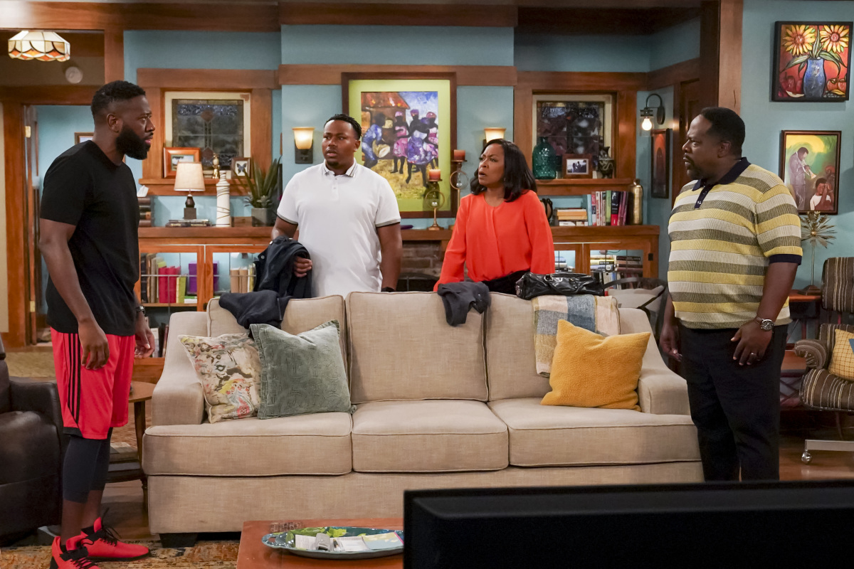 New To TV: The Neighborhood