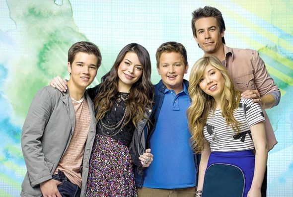 iCarly TV show on Nickelodeon: canceled or renewed?