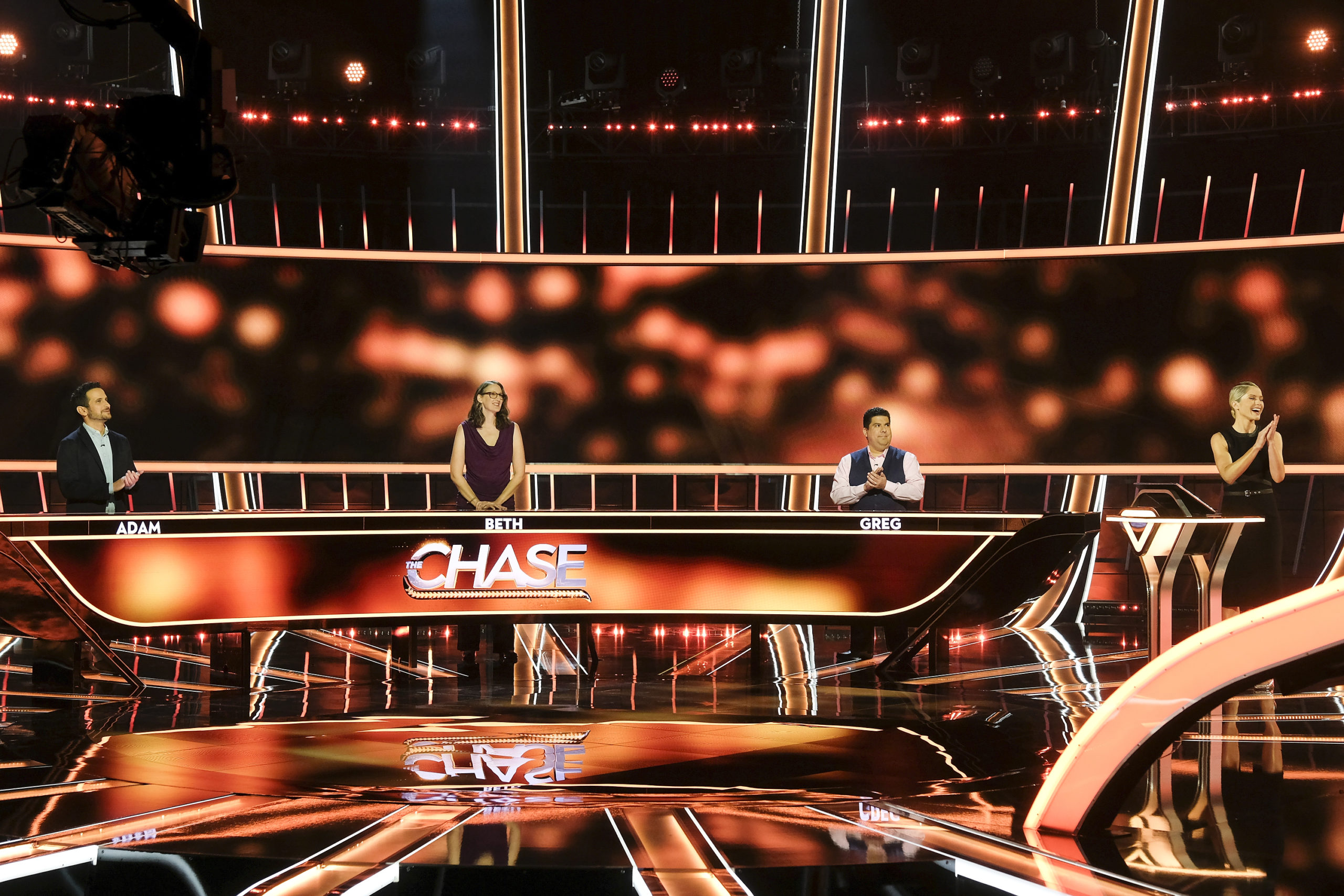 The Chase On Abc Cancelled Season 2 Release Date Canceled Renewed Tv Shows Tv Series Finale