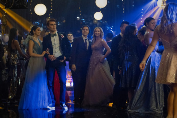 Riverdale TV show on The CW: canceled or renewed for season 6?