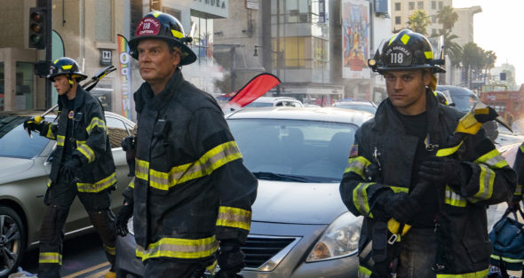 9-1-1 TV show on FOX: canceled or renewed for season 6?