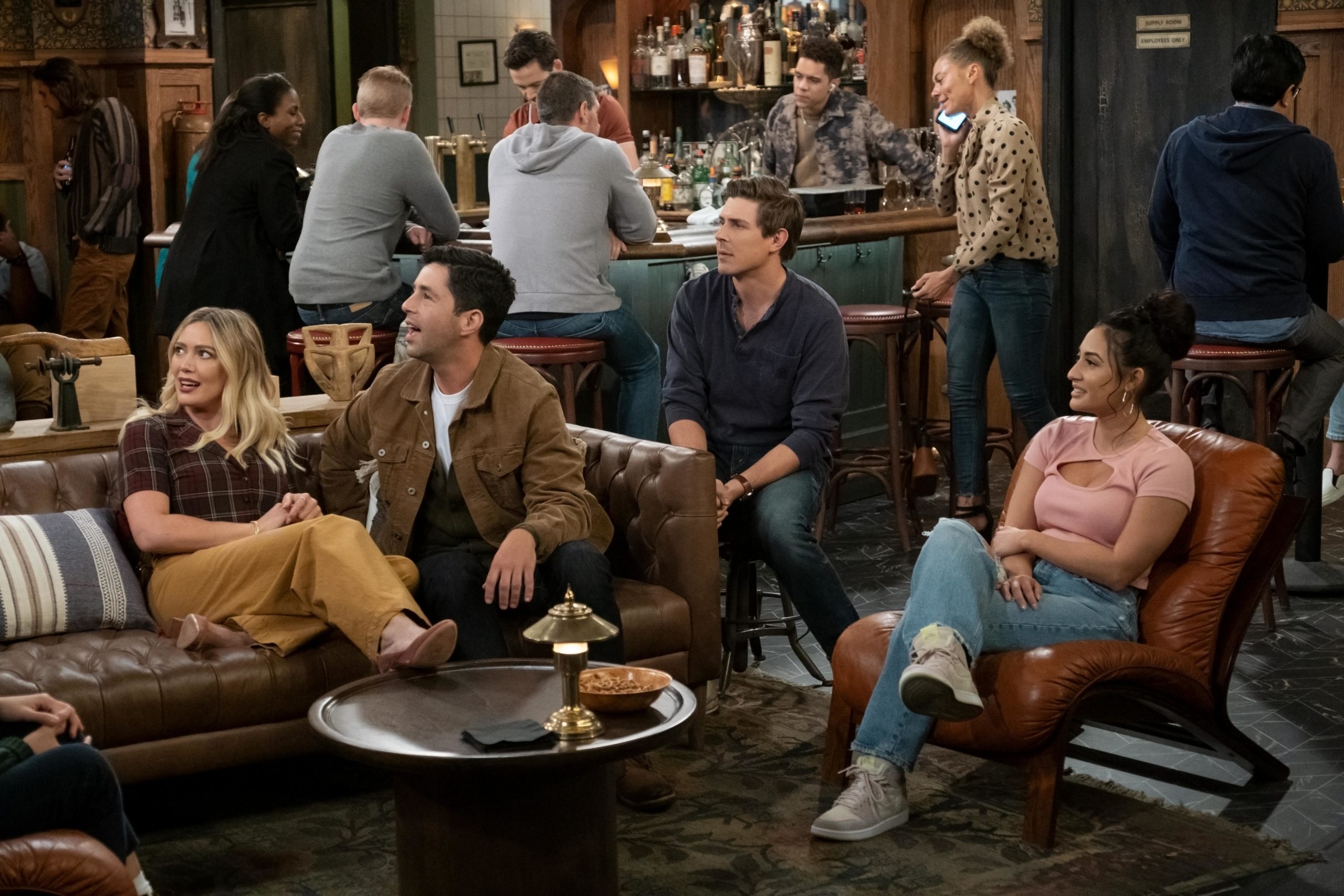#How I Met Your Father: Season Two Renewal for Hulu Sequel Series