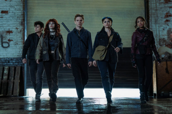 Gotham Knights TV show on The CW: canceled or renewed?