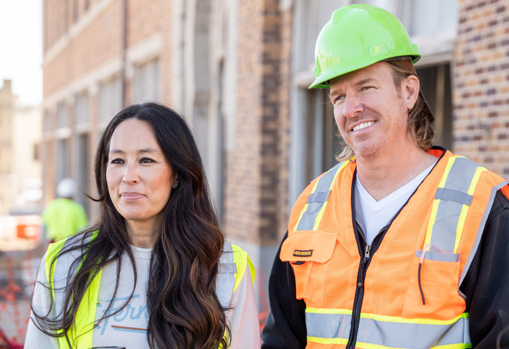 Fixer Upper: The Hotel: Magnolia Network Sets New Series Starring Chip ...