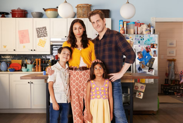 Children Ruin Everything TV show on The CW: canceled or renewed?