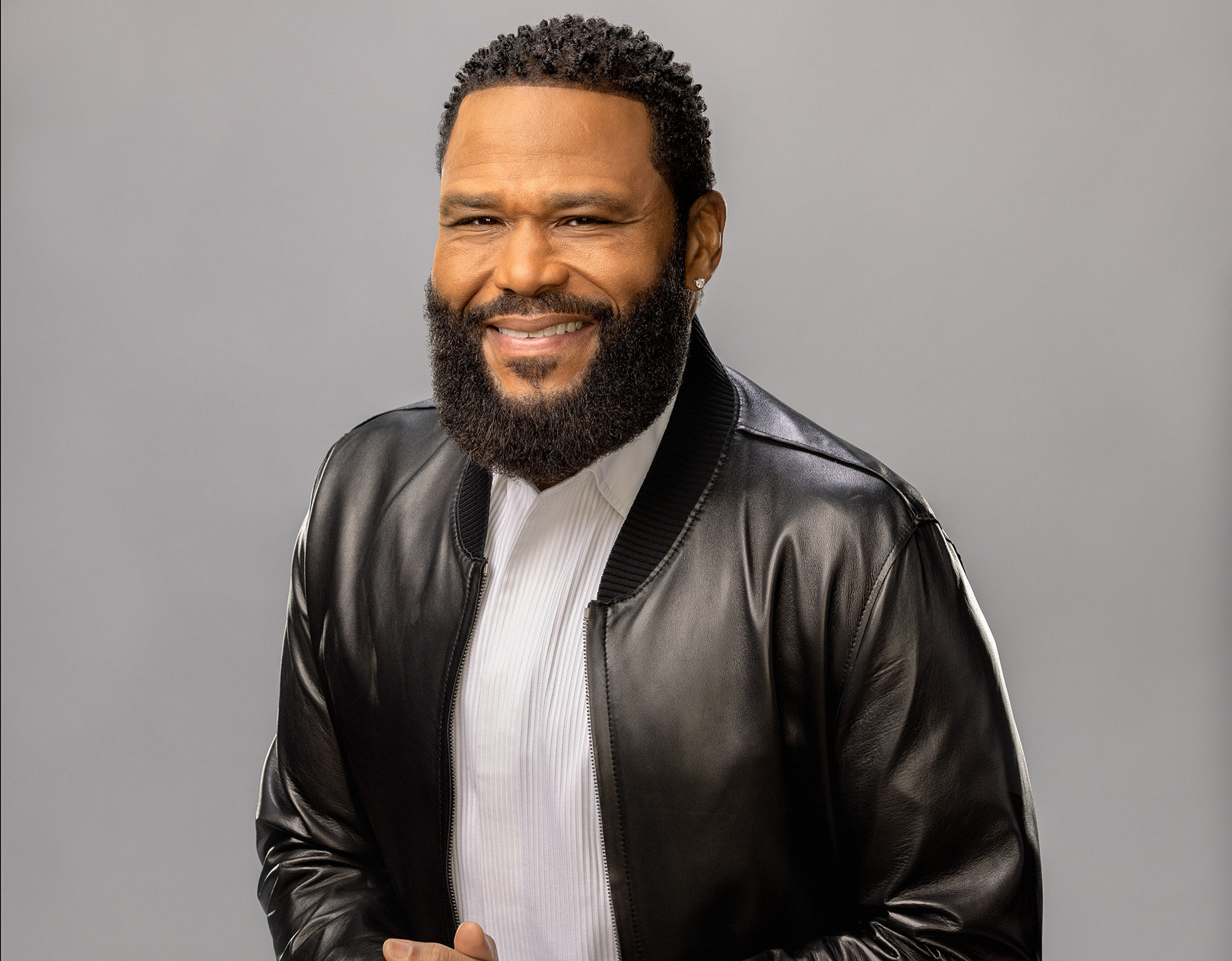 #We Are Family: Anthony Anderson and Mama Doris Replace Jamie & Corinne Foxx as Hosts of New FOX Series (Watch)