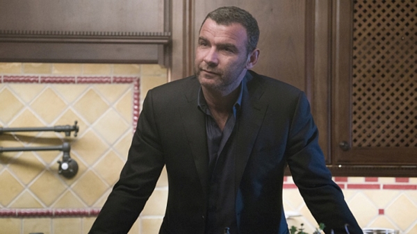 #Ray Donovan: Paramount+ Orders Spin-Off Series The Donovans from Guy Ritchie