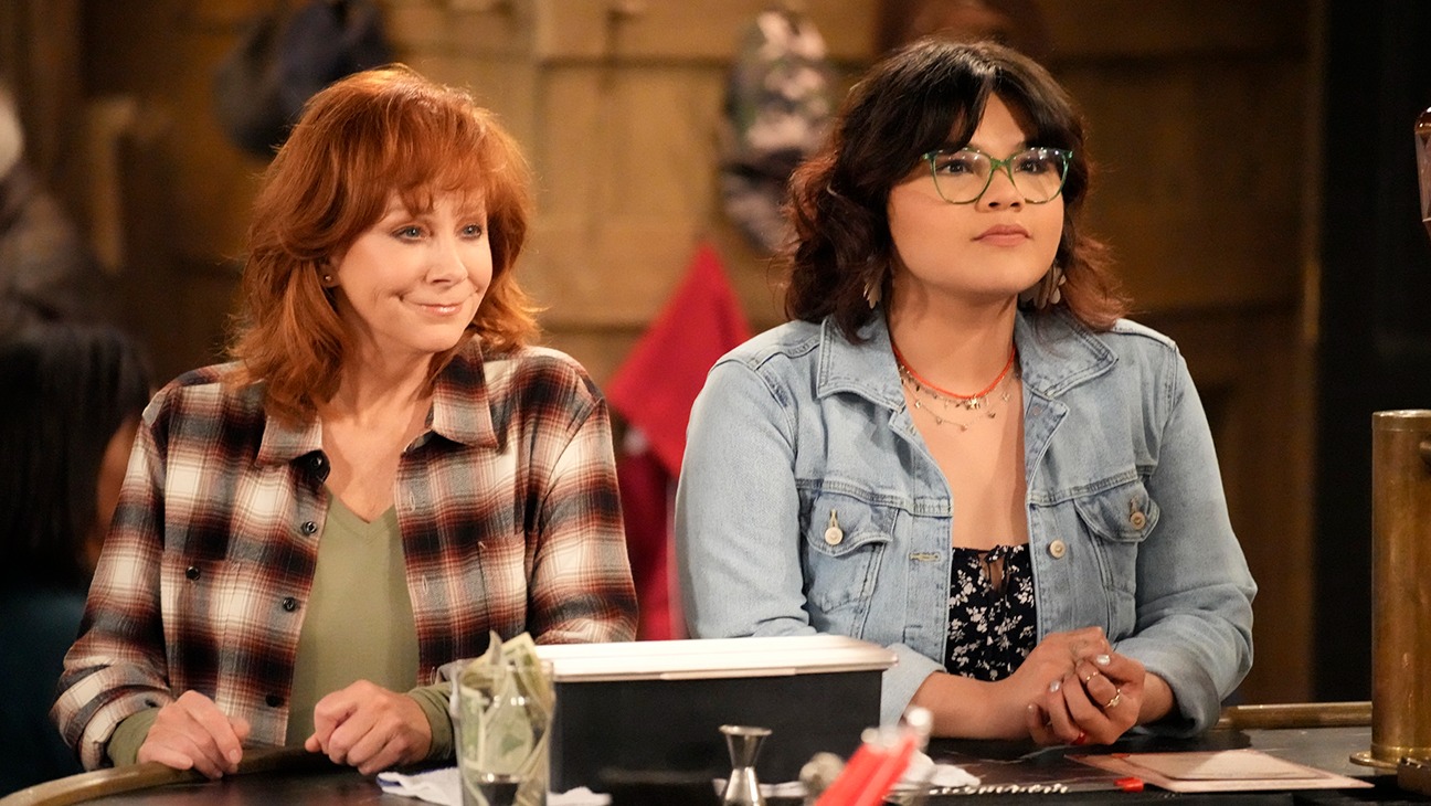 #Happy’s Place: NBC Orders New Sitcom for 2024-25 Starring Reba McEntire