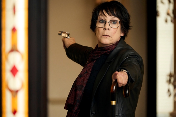 #The Sticky: Prime Video Releases Trailer and Poster for Comedy Series About Maple Syrup Heist
