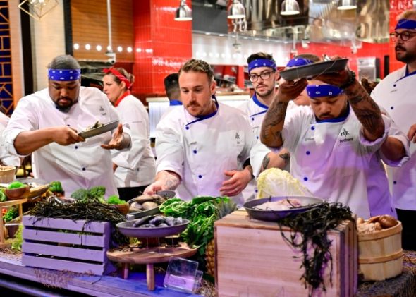 Hell's Kitchen TV Show on FOX: canceled or renewed?