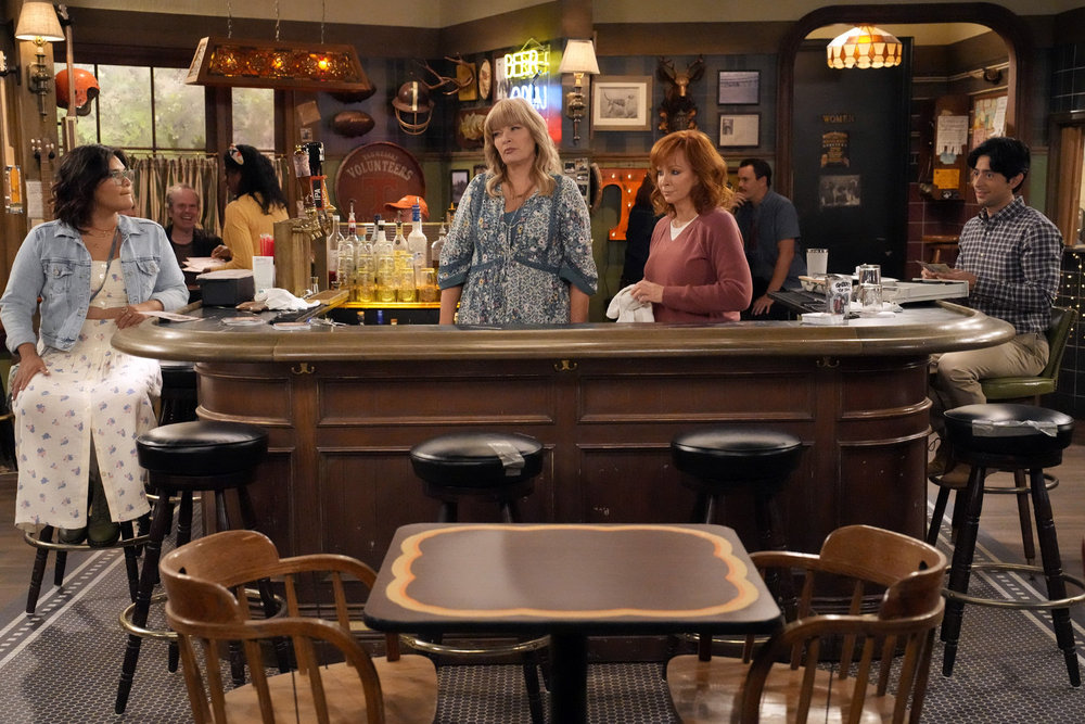 #Happy’s Place: Season Two Renewal for Reba McEntire Comedy Series